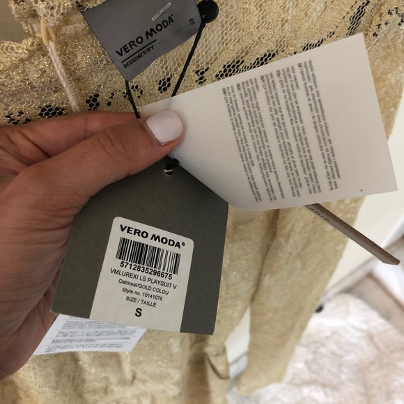 Vero Moda Gold Romper - Picture 4 of 4